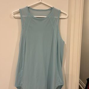 Size 6 lululemon tank!!